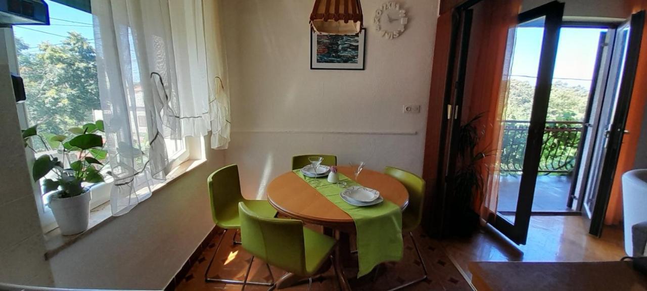 סווטי יוראי Apartment Danica מראה חיצוני תמונה