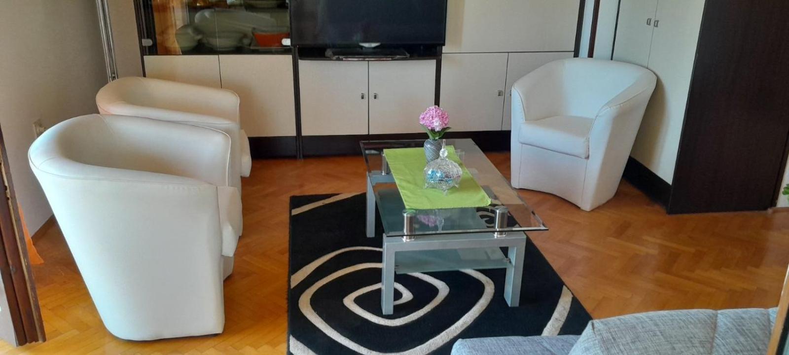 סווטי יוראי Apartment Danica מראה חיצוני תמונה